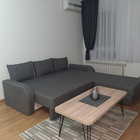 Apartman Viaggio Сремська Митровиця Екстер'єр фото
