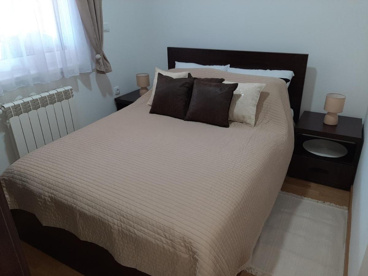 Apartman Viaggio Сремська Митровиця Екстер'єр фото